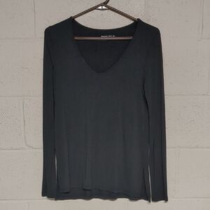 Women's Abercrombie & Fitch Black Long Sleeve V Neck Top Size Small